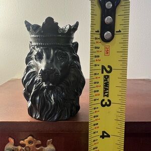 Black Lion Head Crowned 🦁 👑 Crystal Sphere Stand (alone) (1)